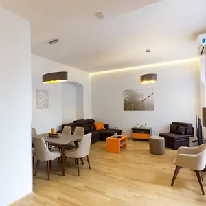 https://debo-pension.vienna-besthotels.com